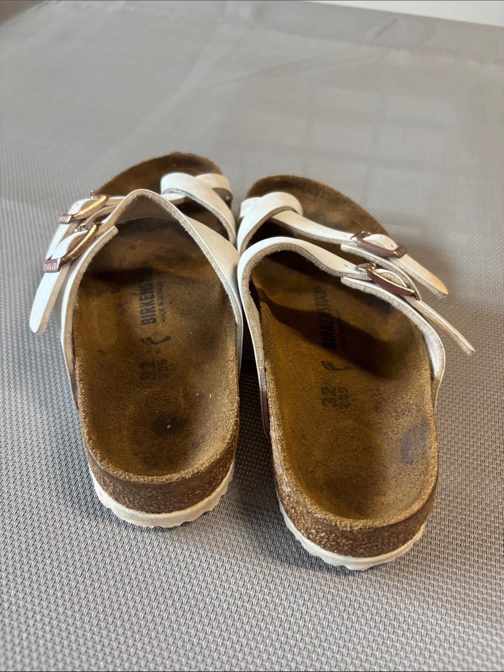 Birkenstock White Crisscross Buckle Sandals - Kids sz 32 (1-1.5) EUC - Picture 6 of 6